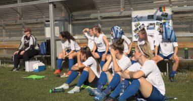 STAND YOUR GROUND | STEH DEINE FRAU